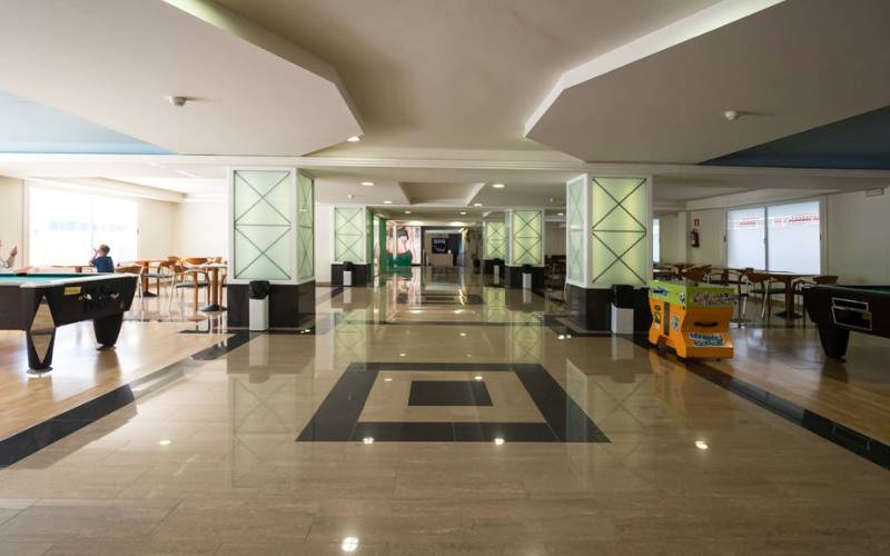 RIVIERA HOTEL